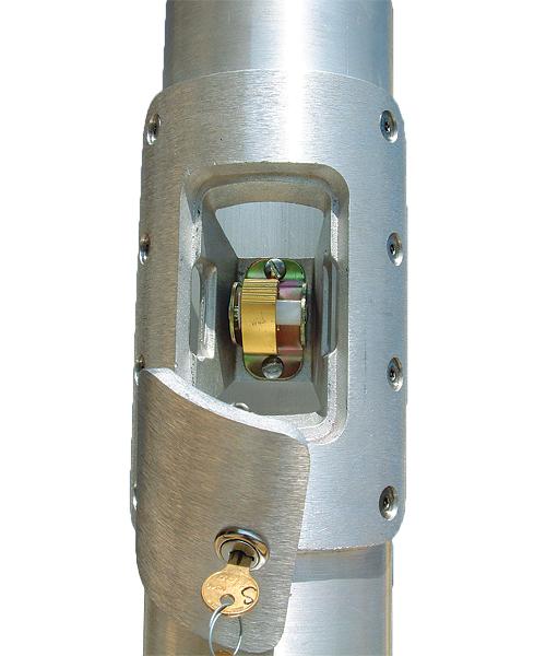 Internal halyard pole Satin finish